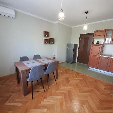 Danny Apartment Burgas City